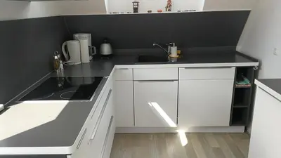 Küche/Küchenzeile in der Unterkunft München Waldperlach ruhig und sehr schöne Wohnung