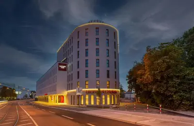 Das Gebäude in dem sich das Hotel befindet