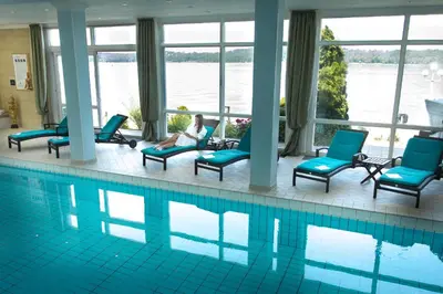 Der Swimmingpool an oder in der Nähe von Seehotel Leoni