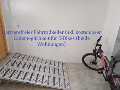 Radfahren an der Unterkunft Ferienwohnung Fenzl oder in der Nähe