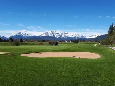 Ein allgemeiner Bergblick oder ein Berglick von des Hotels aus