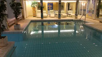 Der Swimmingpool an oder in der Nähe von Hotel & Spa Fontenay