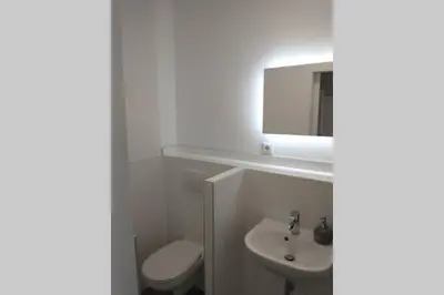 Ein Badezimmer in der Unterkunft Bad Aibling City Apartment EG