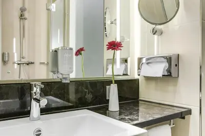 Ein Badezimmer in der Unterkunft IntercityHotel Ingolstadt