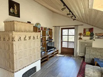 Ein Sitzbereich in der Unterkunft Ferienwohnung Haus Kampenwand Löhr