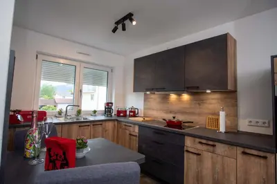 Küche/Küchenzeile in der Unterkunft Ferienwohnung FühlDichWohl