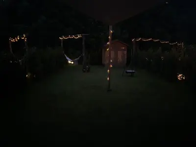 Ein Garten an der Unterkunft Neurenovierte Ferienwohnung Xaver