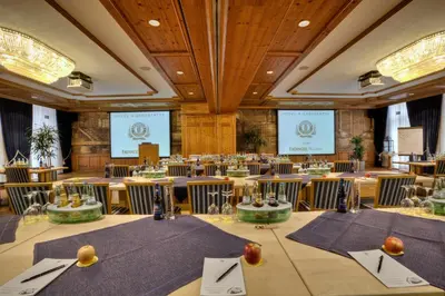 Der Geschäftsbereich oder Konferenzraum in der Unterkunft Hotel zum ERDINGER Weißbräu