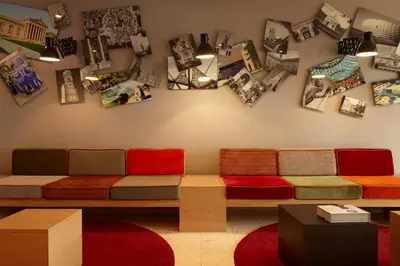 Ein Sitzbereich in der Unterkunft Hotel Stachus
