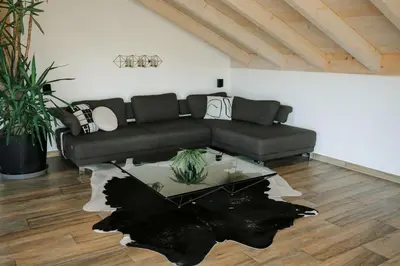 Ein Sitzbereich in der Unterkunft Lichtdurchflutete Wohnung mit großer Dachterrasse
