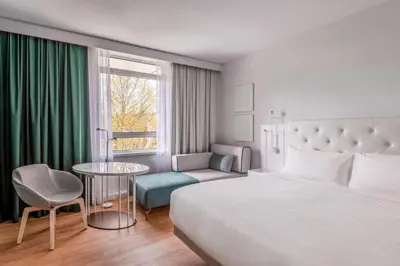 Ein Bett oder Betten in einem Zimmer der Unterkunft Munich Marriott Hotel