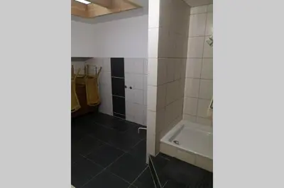 Ein Badezimmer in der Unterkunft Andermichlhof (3)Ferienwohnung Groß Landsberger Strasse 8