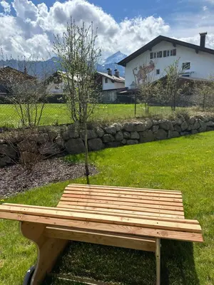 Ein Garten an der Unterkunft Berglife Garmisch