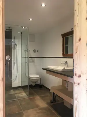 Ein Badezimmer in der Unterkunft Ferienwohnung Sundratn