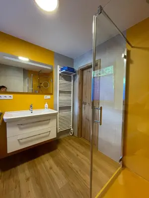 Ein Badezimmer in der Unterkunft Landhaus Renata - Wendelstein