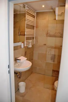 Ein Badezimmer in der Unterkunft Wohnfakturei