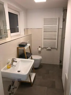Ein Badezimmer in der Unterkunft Ferienwohnung im Zentrum