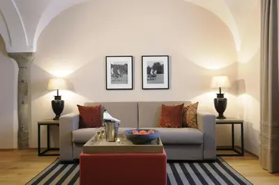 Ein Sitzbereich in der Unterkunft Hotel Gut Ising
