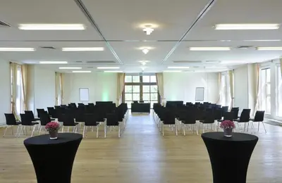 Der Geschäftsbereich oder Konferenzraum in der Unterkunft Hotel Gut Ising