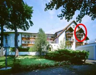 Das Gebäude in dem sich die Ferienwohnung befindet