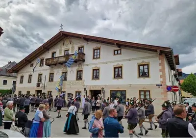 Gäste, die in der Unterkunft Hotel Altwirt übernachten