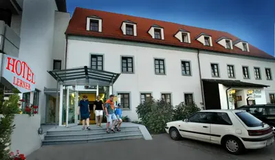 Das Gebäude in dem sich das Hotel befindet