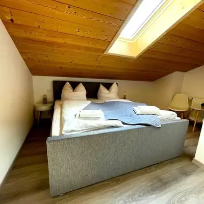 Gemütliche Ferienwohnung im DG am Tegernsee - Bergblick