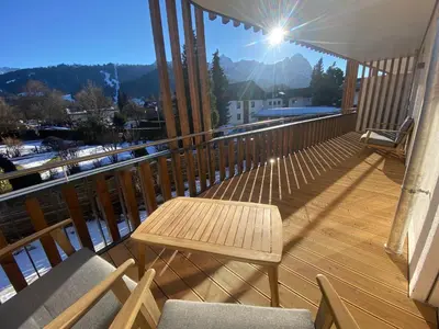 Ein allgemeiner Bergblick oder ein Berglick von der Ferienwohnung aus