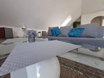 Ein Sitzbereich in der Unterkunft Elegant & Modern - Apartment Scarlett