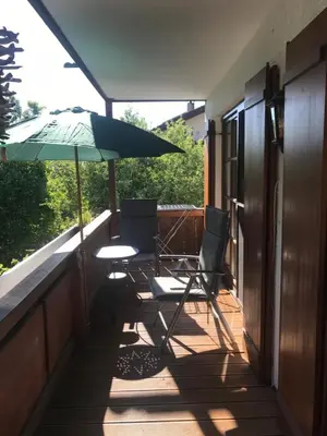 Ein Balkon oder eine Terrasse in der Unterkunft Ferienwohnung mit Herz Seebruck am Chiemsee