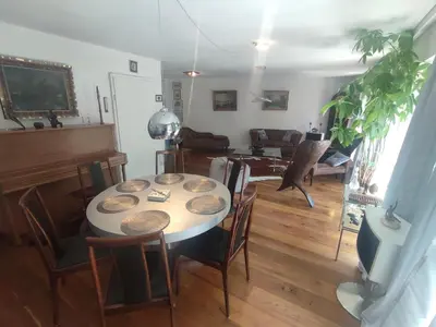 Ein Sitzbereich in der Unterkunft Elegantes Haus, Bikes, ruhig, Garten, Seenähe, ab 6 Jahre