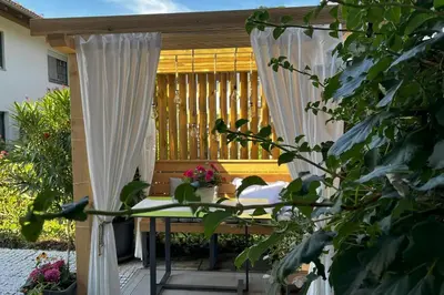 Ein Garten an der Unterkunft Apartment Wohlfühlplatzl - urgemütlich & ruhig