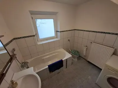 Ein Badezimmer in der Unterkunft Haus - 4 Zimmer - 2 Bad - 1Küche, bis 8 Personen