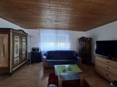 TV/Unterhaltungsangebot in der Unterkunft Haus - 4 Zimmer - 2 Bad - 1Küche, bis 8 Personen