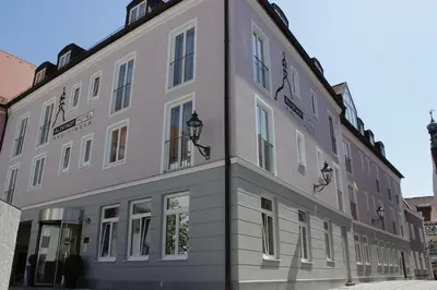 Das Gebäude in dem sich das Hotel befindet