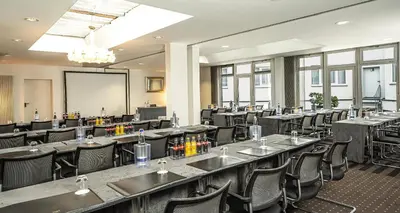 Der Geschäftsbereich oder Konferenzraum in der Unterkunft Victor's Residenz-Hotel München