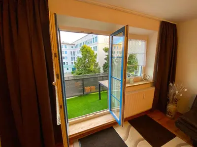 Ein Balkon oder eine Terrasse in der Unterkunft Ferienwohnung Augsburg 1
