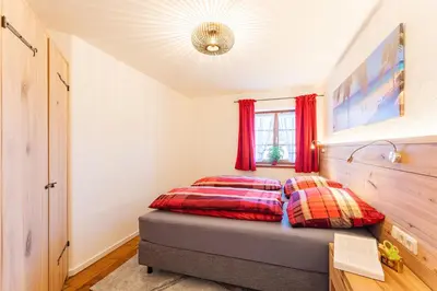 Ein Bett oder Betten in einem Zimmer der Unterkunft Jakobos Tapasbar