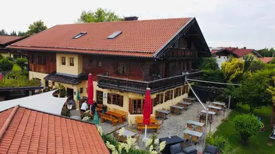 Das Gebäude in dem sich die Ferienwohnung befindet