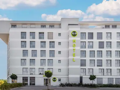 Das Gebäude in dem sich das Hotel befindet