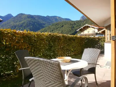 Ein allgemeiner Bergblick oder ein Berglick von der Ferienwohnung aus
