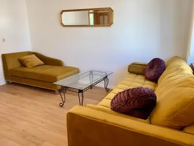 Ein Sitzbereich in der Unterkunft Königlich & modern See- und Zentrumsnah
