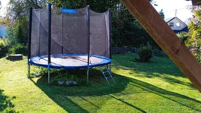 Ein Garten an der Unterkunft Gockel Haus