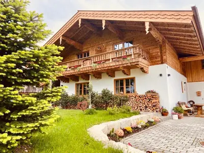 Ein Garten an der Unterkunft Chalet Hochgern