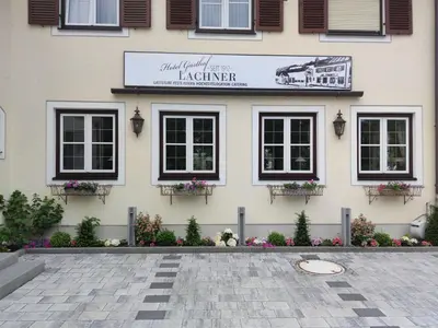 Das Gebäude in dem sich die Pension befindet