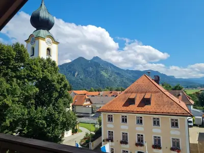 Ein allgemeiner Bergblick oder ein Berglick von der Ferienwohnung aus
