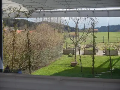 Ein Garten an der Unterkunft Retreat im Ostallgäu