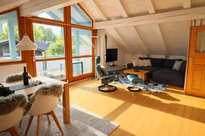 TV/Unterhaltungsangebot in der Unterkunft ChiemseeRefugium - Ferienwohnung Park