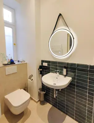 Ein Badezimmer in der Unterkunft HOMELY STAY Studio 1 - Small and cozy Self-Check-In Room in Munich