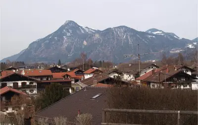 Ein allgemeiner Bergblick oder ein Berglick von der Ferienwohnung aus